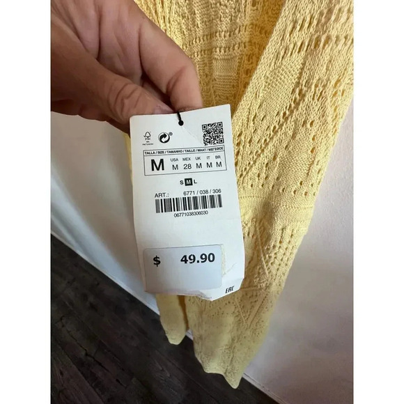 Zara Yellow Sleeveless Open Back Crochet Knit Dress Size Medium - Picture 3 of 11